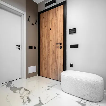 New Premium 1br In W/ Terrace アパート